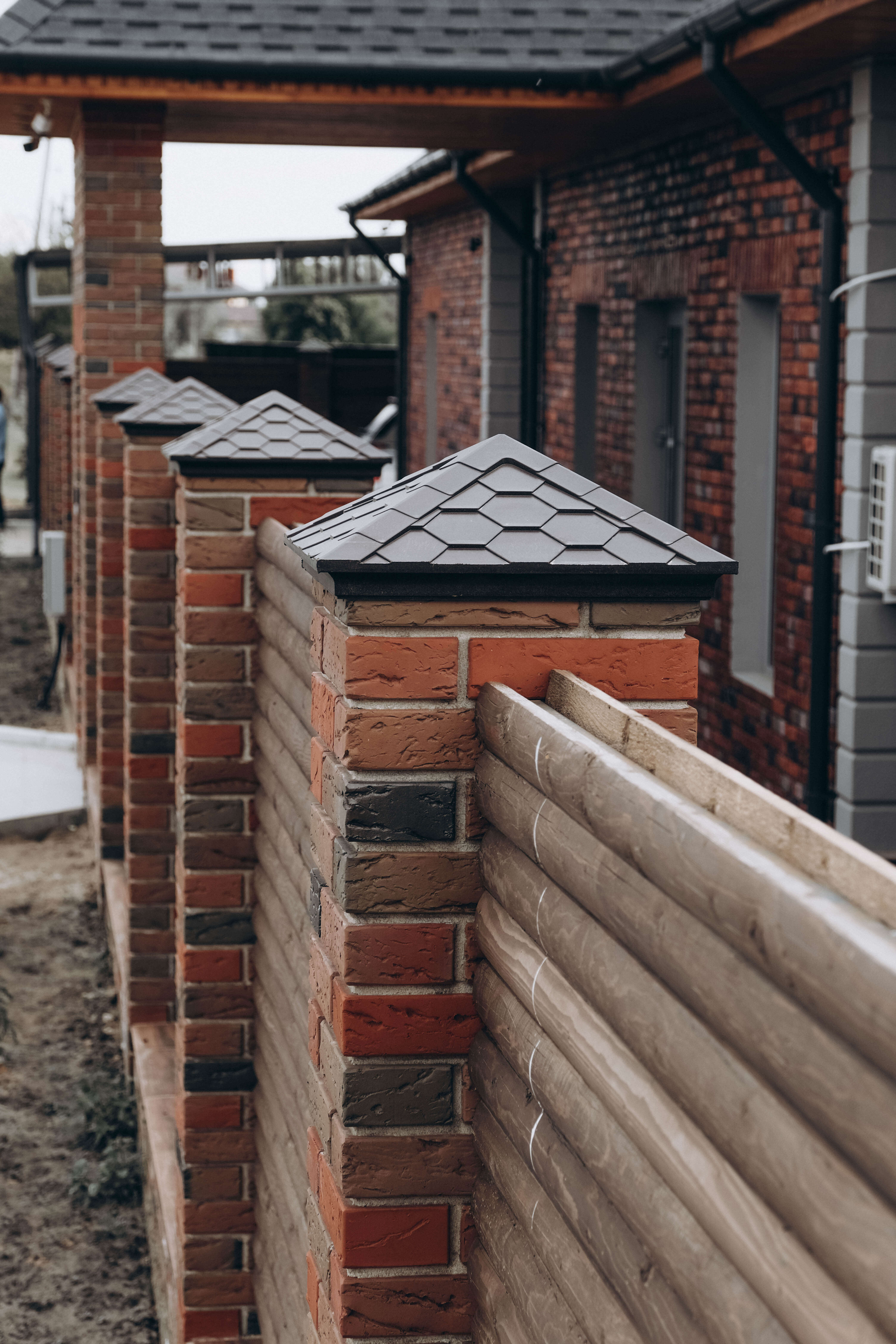 Колпак Zking Эверест Коричневый на столб 1.5х1.5 кирпича (390х390мм) в Обнинске фото